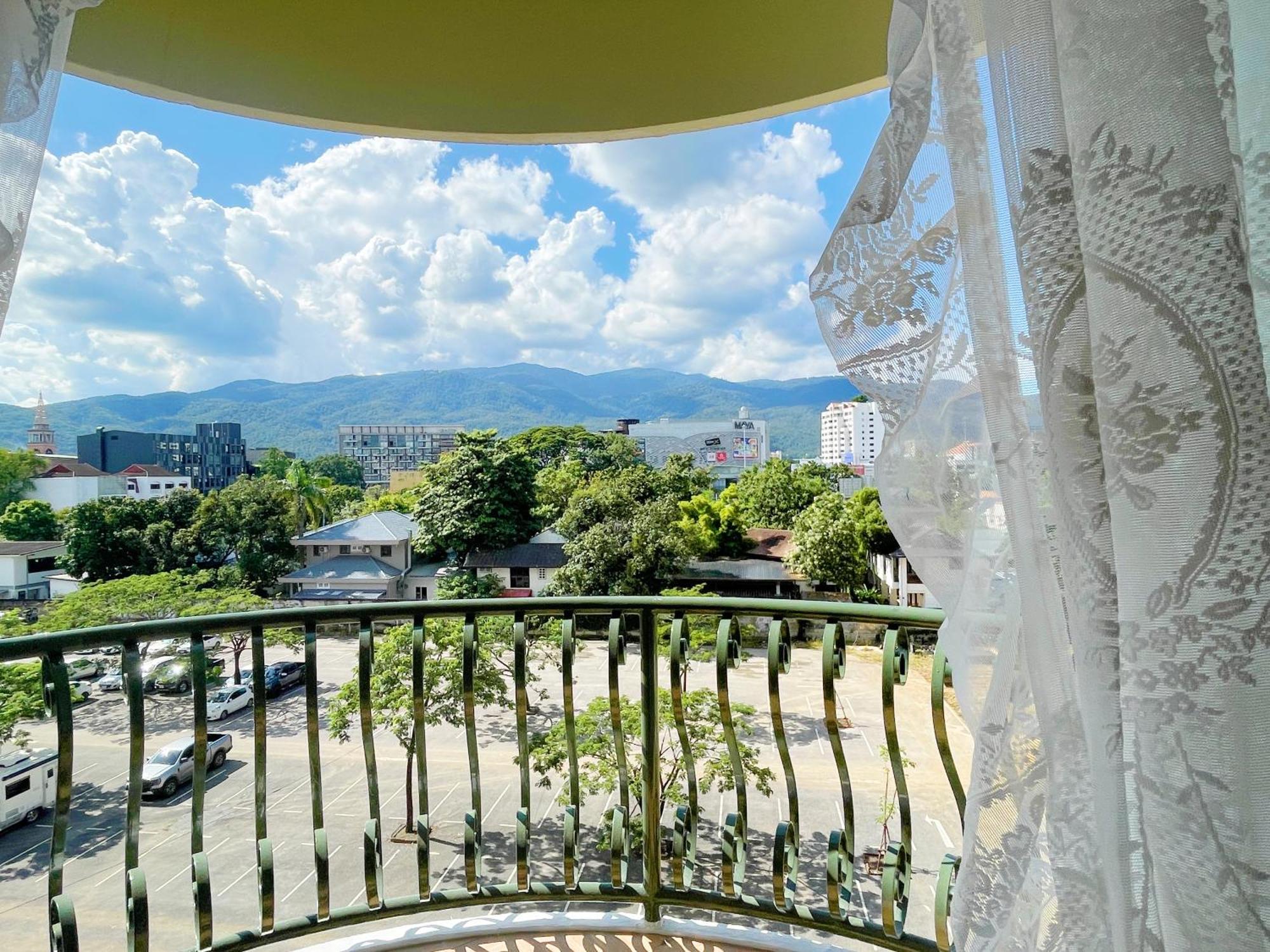 640 Mountain View 2 Minutes Walk To One Nimman Maya